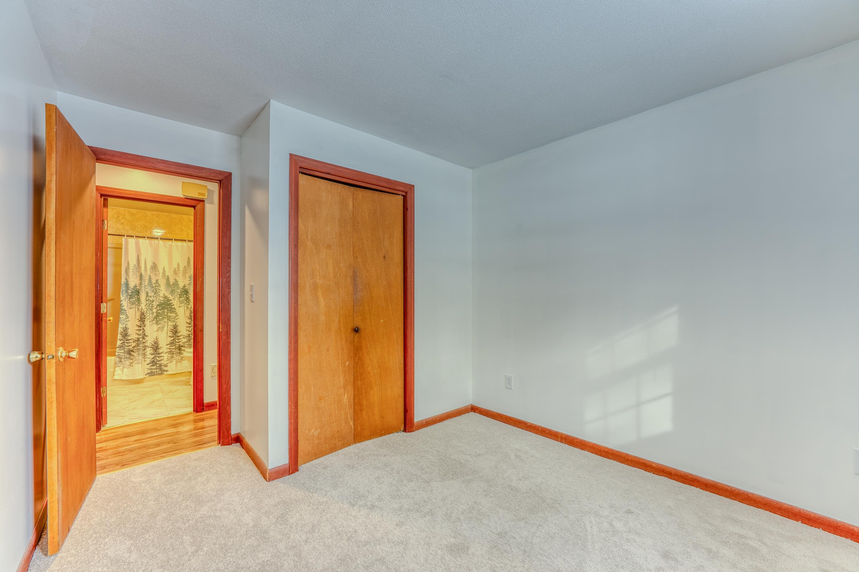 22 Winter Street Littleton, NH 03561 - Photo 25 of 42