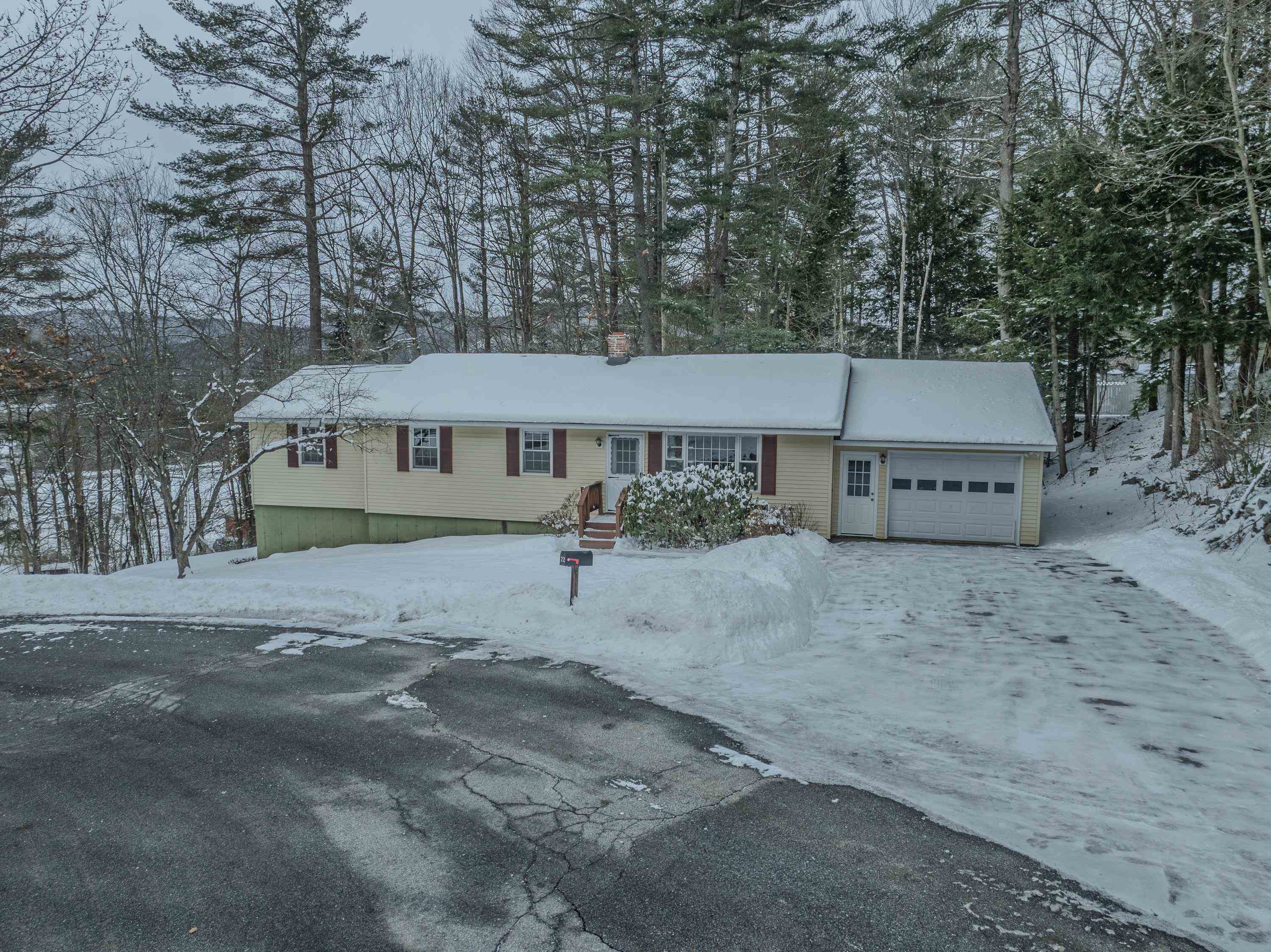 22 Winter Street Littleton, NH 03561 - Photo 5 of 42