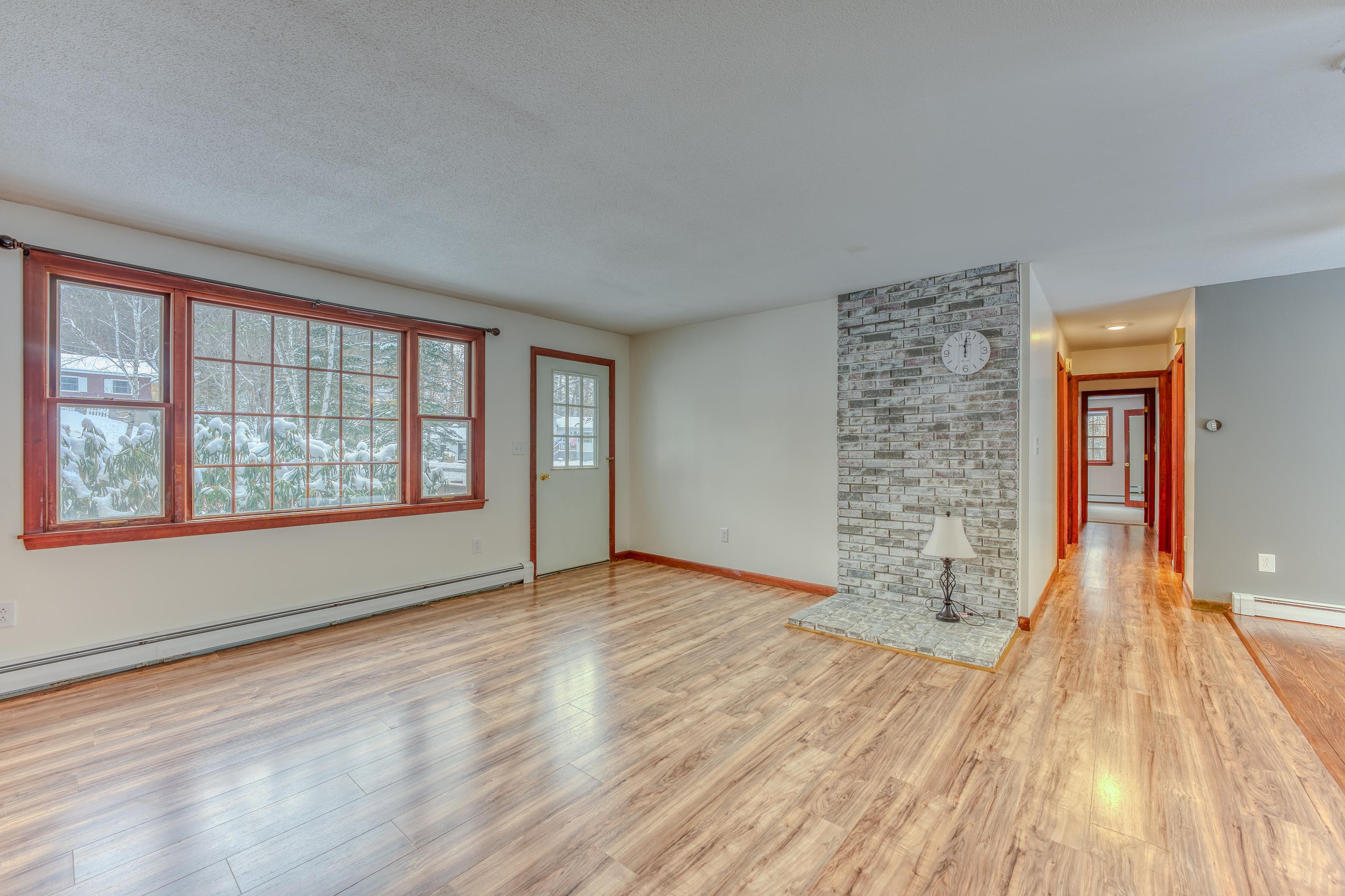 22 Winter Street Littleton, NH 03561 - Photo 7 of 42