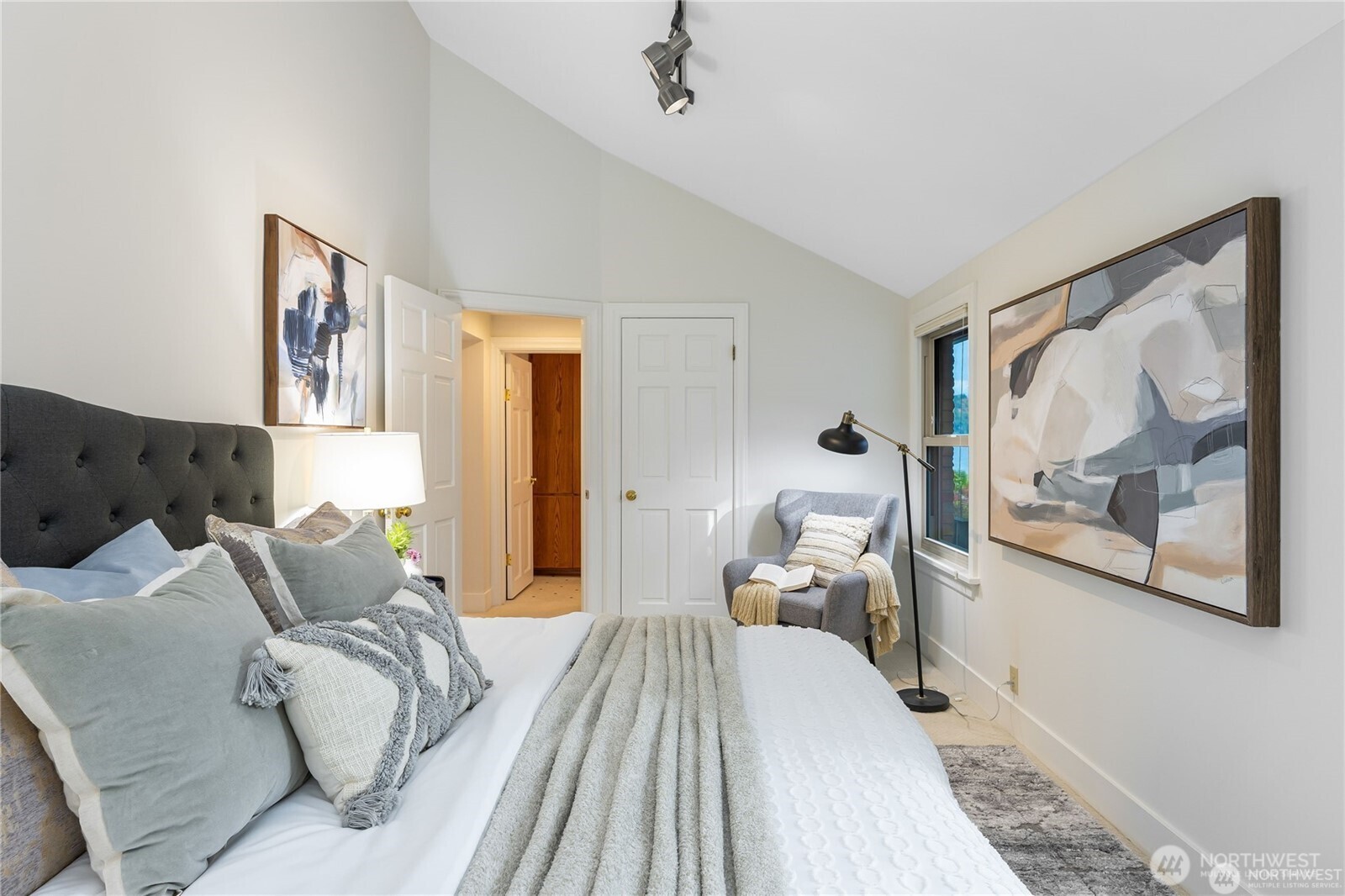 14026 Riviera Place Northeast Seattle, WA 98125 - Photo 24 of 39