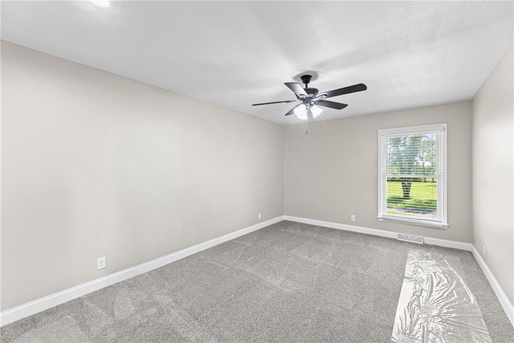 12223 Hills Road Kearney, MO 64060 - Photo 32 of 59