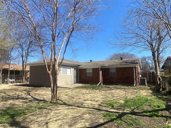 $1,750 | 5015 Dupont Drive, Dallas, TX 75216