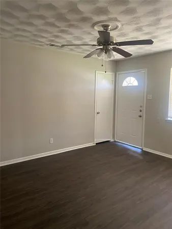 $1,750 | 5015 Dupont Drive, Dallas, TX 75216