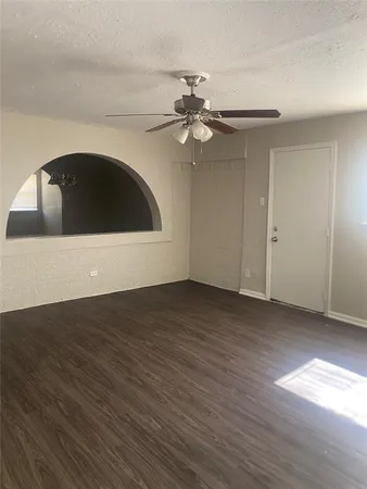 $1,750 | 5015 Dupont Drive, Dallas, TX 75216