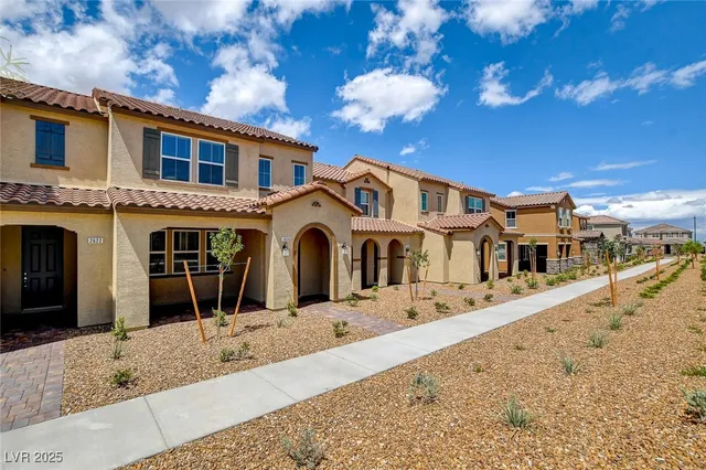 $2,190 | 2620 Ercolano Street, Henderson, NV 89044