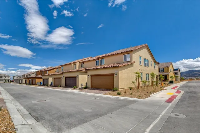 $2,190 | 2620 Ercolano Street, Henderson, NV 89044