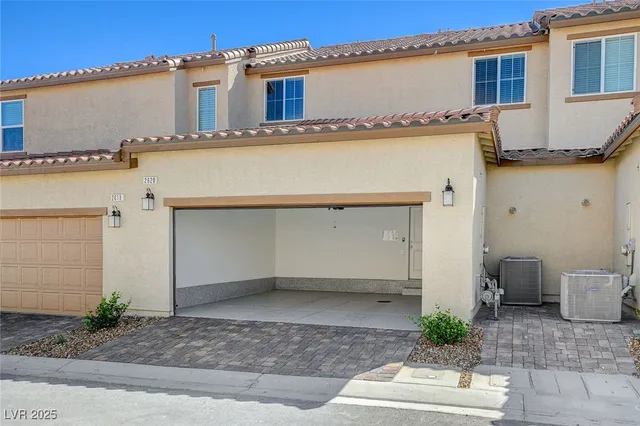 $2,190 | 2620 Ercolano Street, Henderson, NV 89044