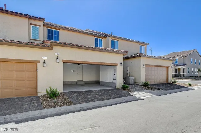 $2,190 | 2620 Ercolano Street, Henderson, NV 89044