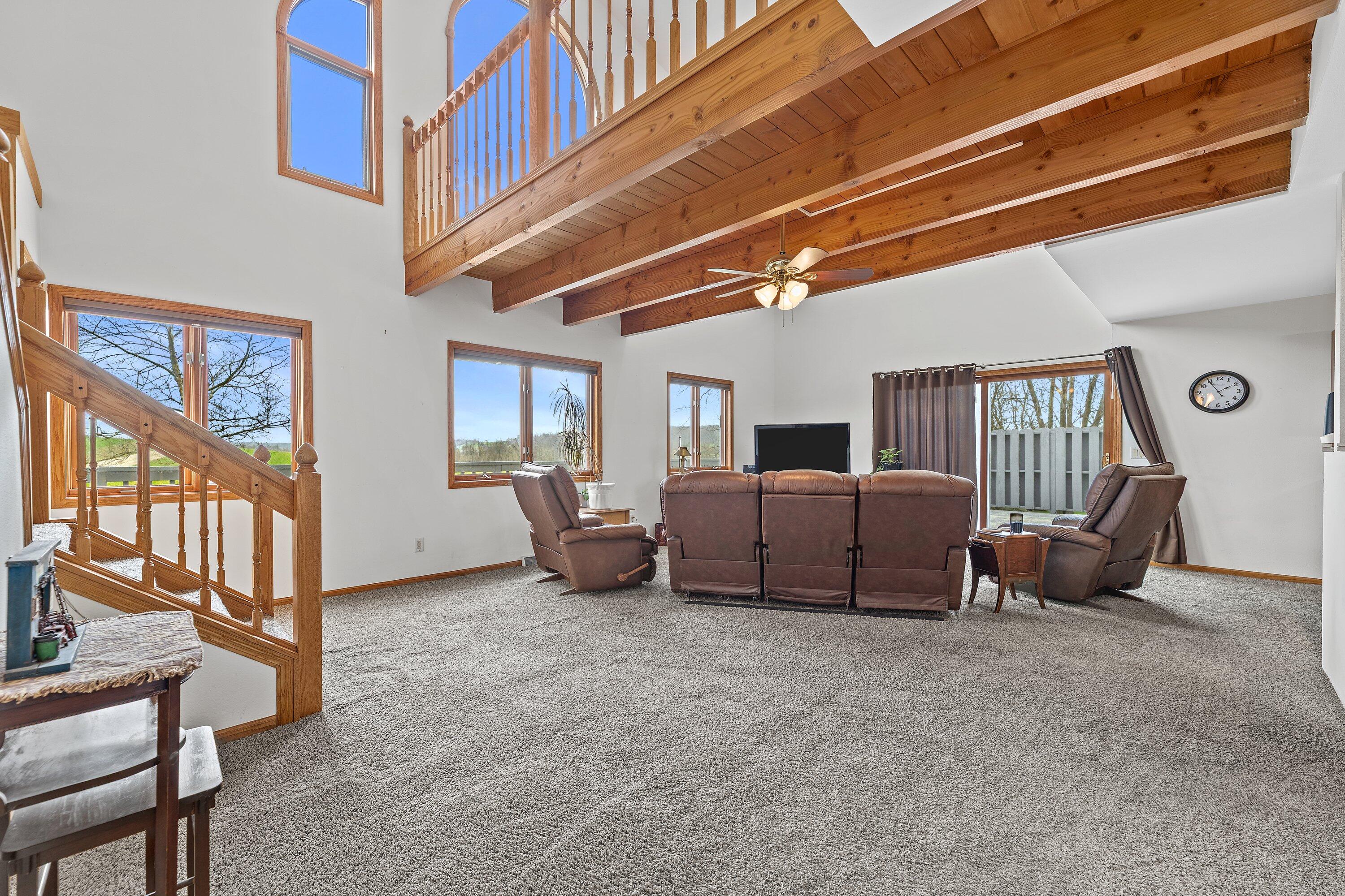 7293 Aurora Road Addison, WI 53090 - Photo 24 of 95 oversized living room