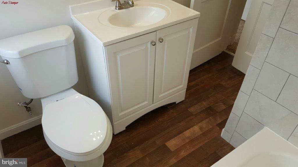 8664 Rock Oak Road Baltimore, MD 21234 - Photo 17 of 30 Bath