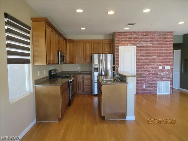 $1,800 | 9342 Autumn View Avenue, Las Vegas, NV 89178