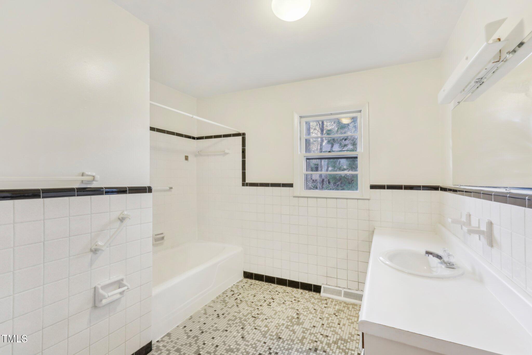 209 High House Road Cary, NC 27513 - Photo 20 of 40 24-web-or-mls-High House Rd-024