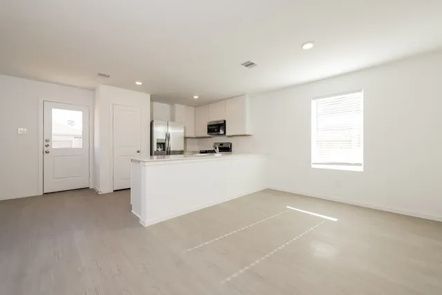 $1,895 | 18053 Trepito Avenue, New Caney, TX 77357