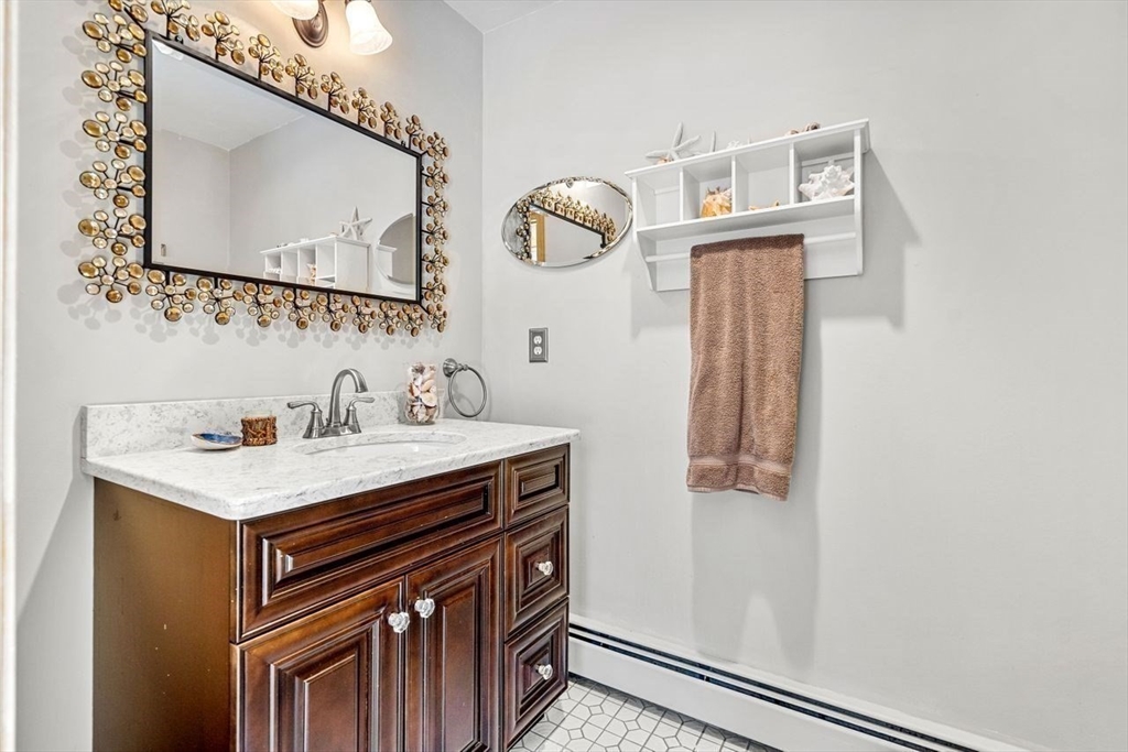 53 Spring Hill Road North Andover, MA 01845 - Photo 15 of 36 Gallery Image 15
