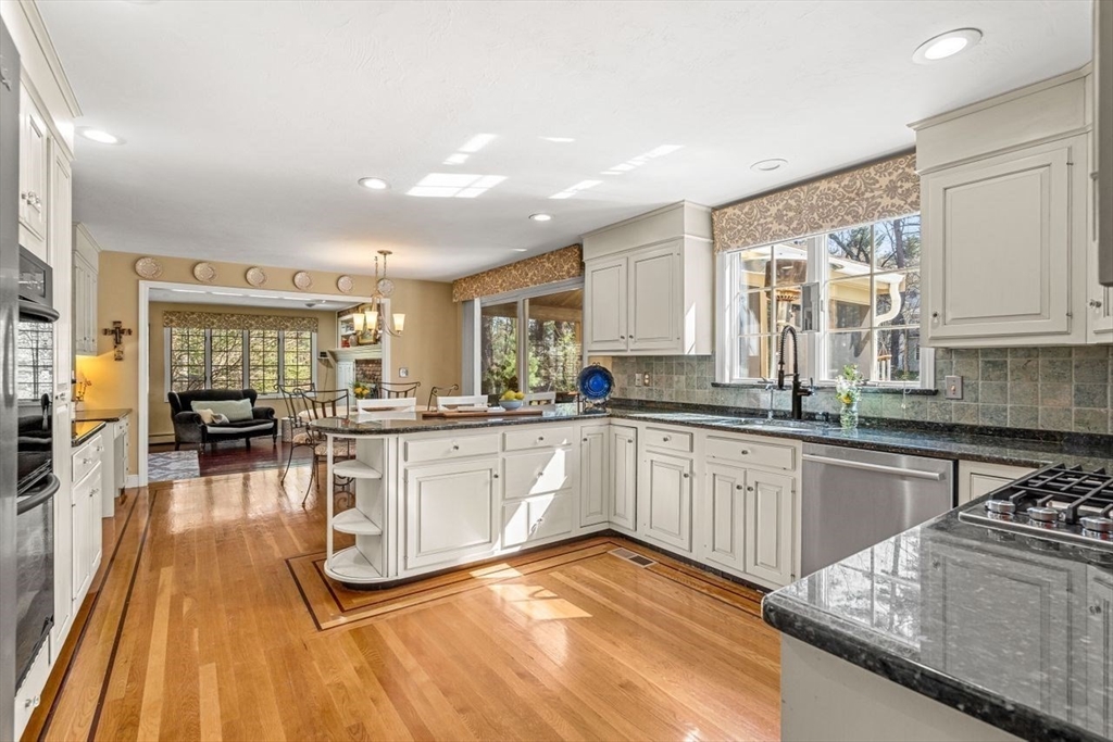 53 Spring Hill Road North Andover, MA 01845 - Photo 3 of 36 Gallery Image 3