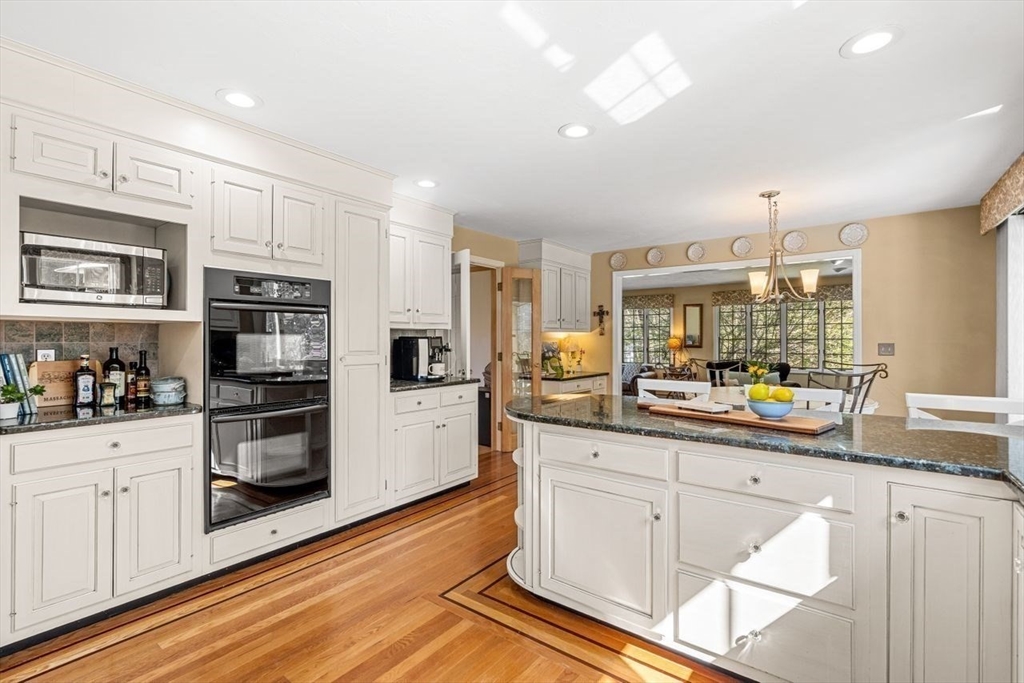 53 Spring Hill Road North Andover, MA 01845 - Photo 4 of 36 Gallery Image 4