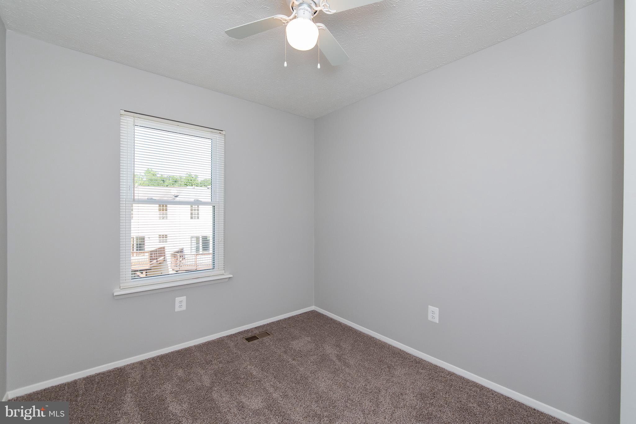 426 Kosoak Road Baltimore, MD 21220 - Photo 15 of 30 an empty room with a window