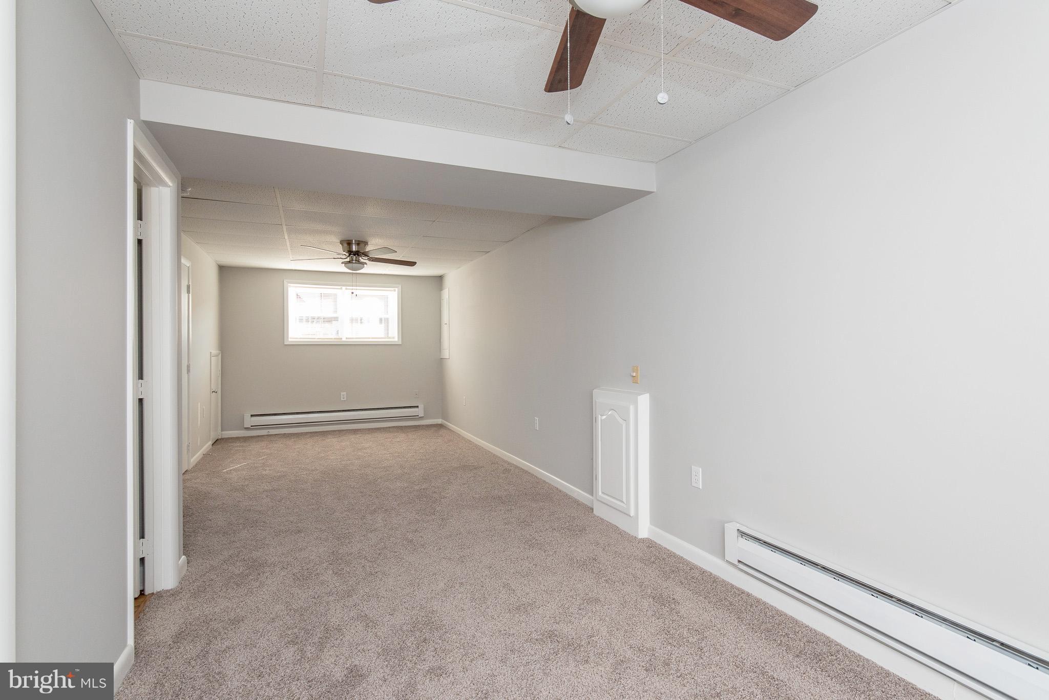 426 Kosoak Road Baltimore, MD 21220 - Photo 22 of 30 an empty room with windows