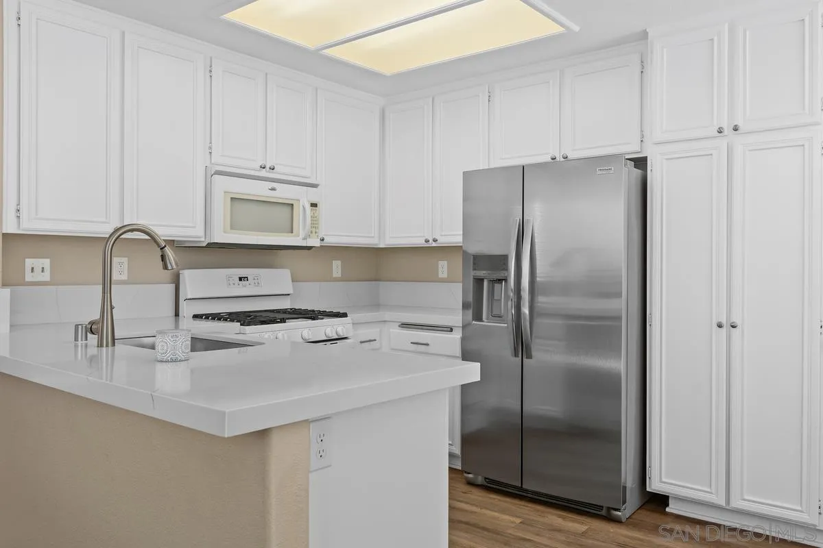 609 Paseo Rio Vista, CA 92081 - Photo 15 of 44 Gallery Image 15