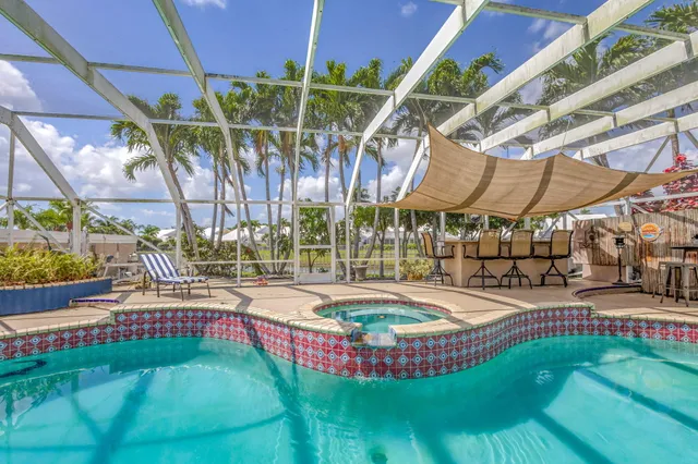 $849,500 | 2354 Saratoga Bay Drive, West Palm Beach, FL 33409