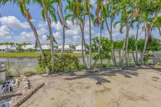 $849,500 | 2354 Saratoga Bay Drive, West Palm Beach, FL 33409
