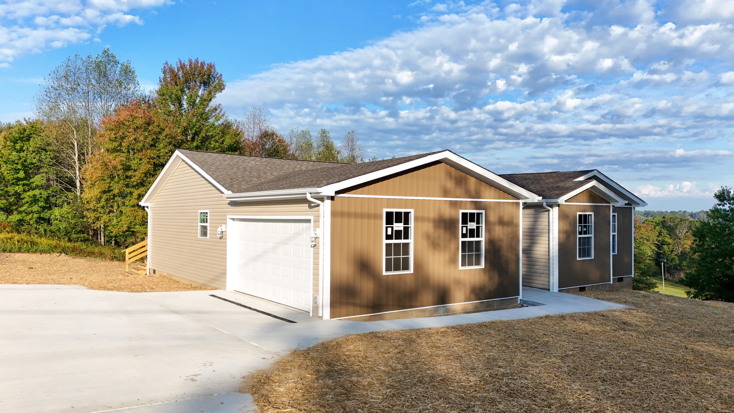 196 Devils Neck Road Corbin, KY 40701 - Photo 2 of 42 IMG_5353