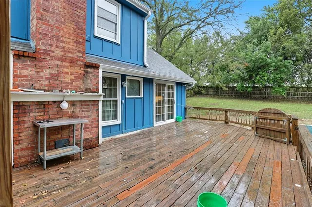 $485,000 | 8589 State D Highway, Napoleon, MO 64074