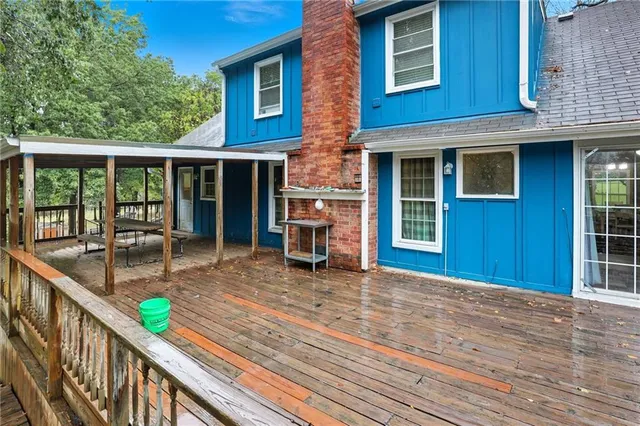 $485,000 | 8589 State D Highway, Napoleon, MO 64074