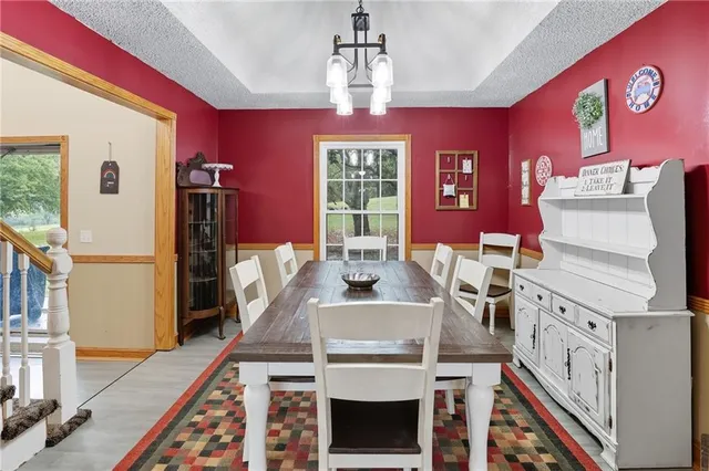 $485,000 | 8589 State D Highway, Napoleon, MO 64074