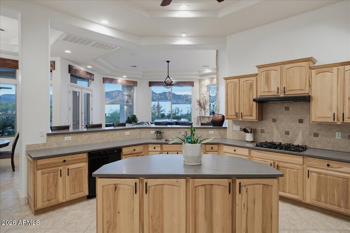 6880 East Stevens Road Cave Creek, AZ 85331 - Photo 24 of 39 Huge kitchen with tons of cabinets
