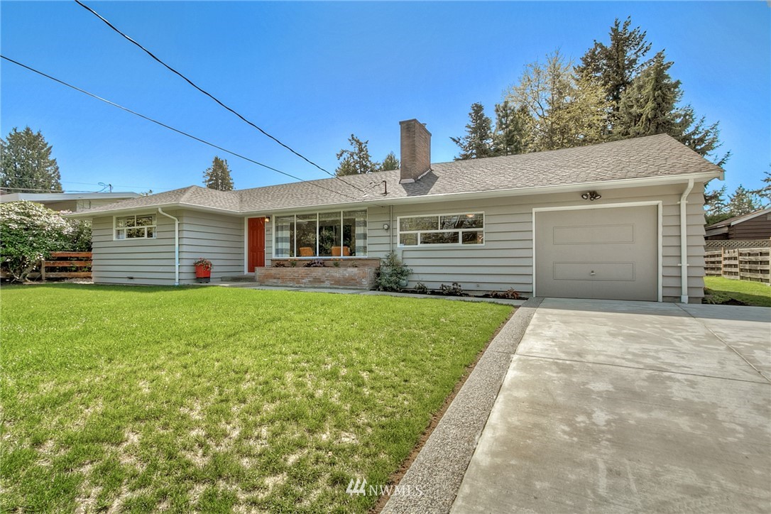 643 Southwest Normandy Road Normandy Park, WA 98166 - Photo 2 of 22