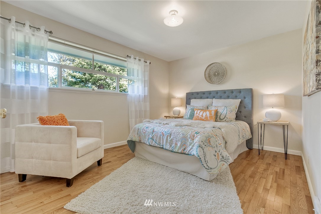 643 Southwest Normandy Road Normandy Park, WA 98166 - Photo 16 of 22