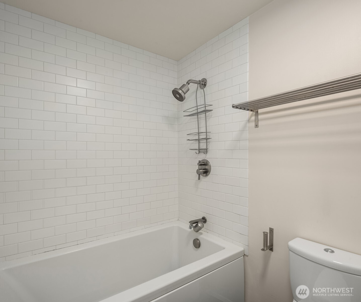 1000 Union Street, Unit PHA Seattle, WA 98101 - Photo 19 of 32