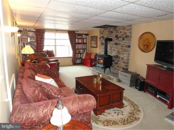 51 Blue Ridge Road Reading, PA 19606 - Photo 12 of 25 Family Room