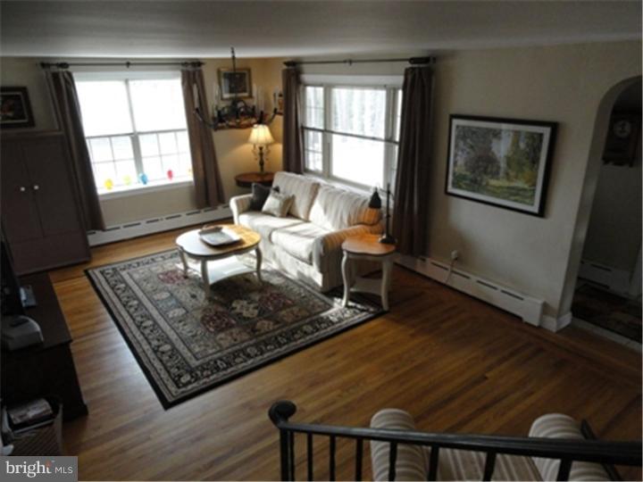 51 Blue Ridge Road Reading, PA 19606 - Photo 3 of 25 Living Room