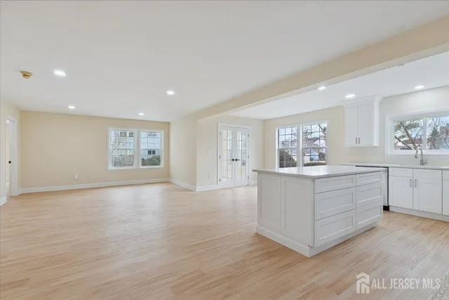 $459,900 | 59 Yorkshire Drive, Monroe Township, NJ 08831