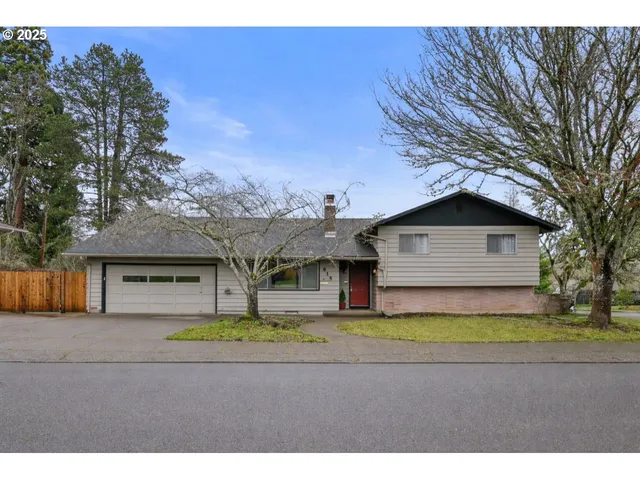 $815,000 | 815 Northwest Merrie Drive, Corvallis, OR 97330