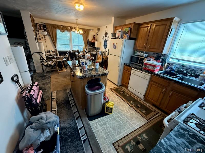 4052 Howe Road Wayne, MI 48184 - Photo 5 of 15