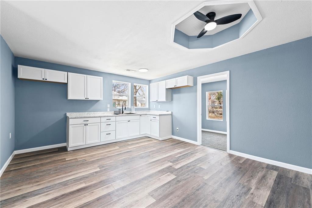 302 Wells Street Orrick, MO 64077 - Photo 7 of 23