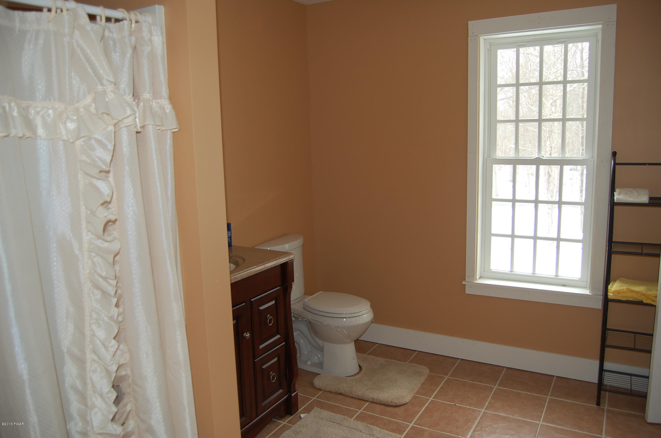 105 Rimrock Lane Hawley, PA 18428 - Photo 18 of 19