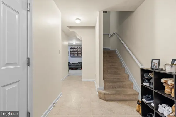 a view of entryway and hall