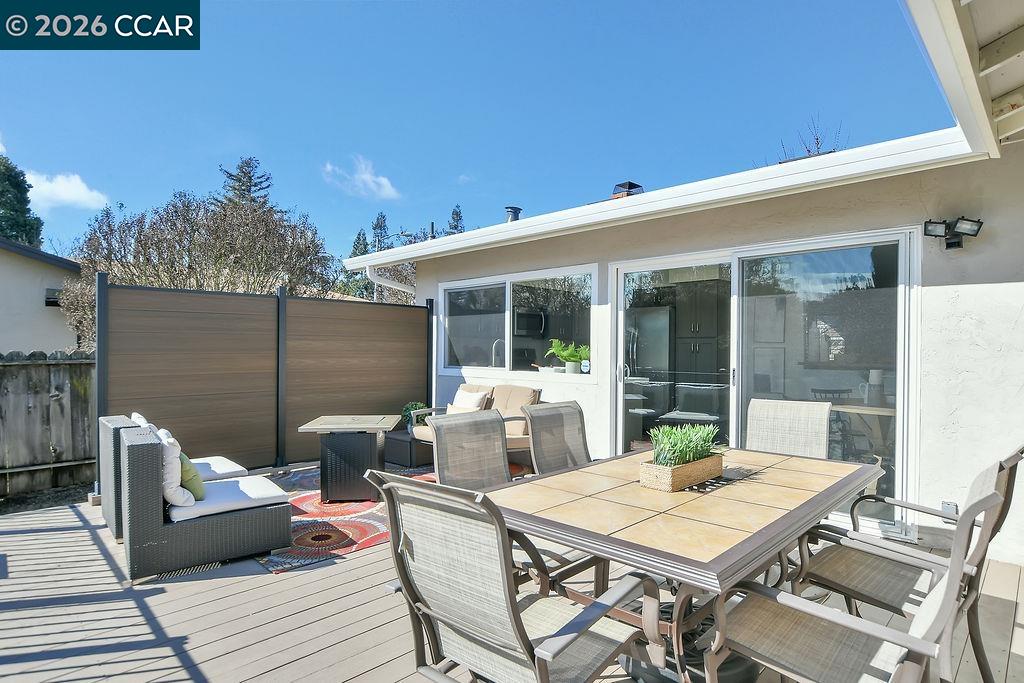 508 Viewmont Street Benicia, CA 94510 - Photo 24 of 34 a backyard of a house with table and chairs