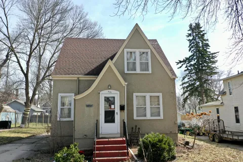 $135,000 | 521 7th Street Southwest, Willmar, MN 56201