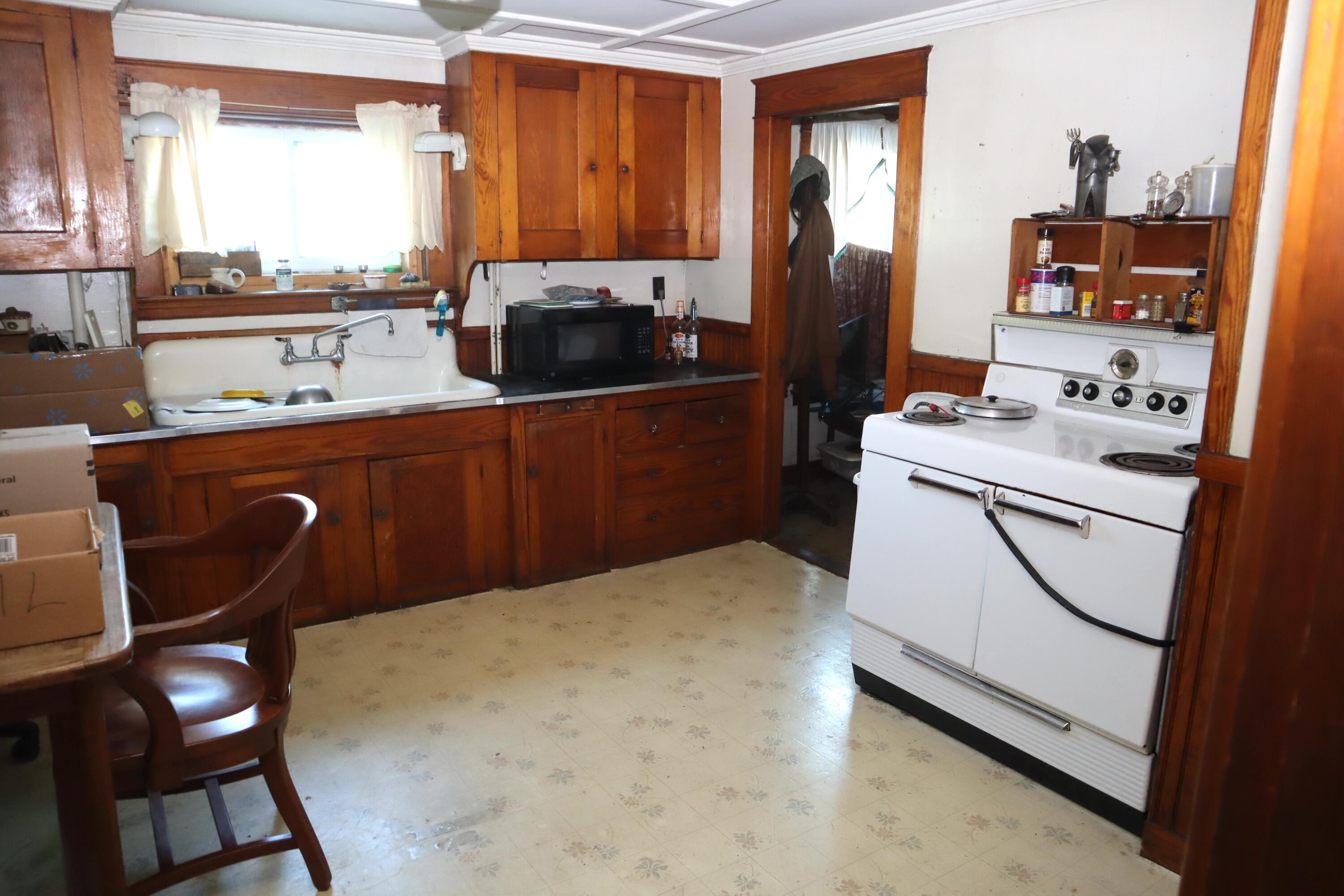 1 Waterville Road Skowhegan, ME 04976 - Photo 23 of 32 IMG_1099