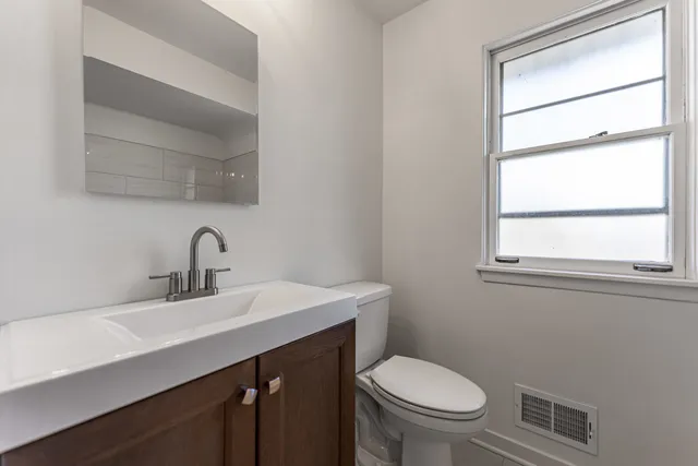 $419,000 | 4313 Elm Avenue, Lyons, IL 60534