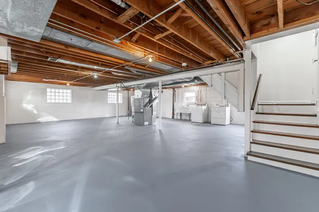 $419,000 | 4313 Elm Avenue, Lyons, IL 60534