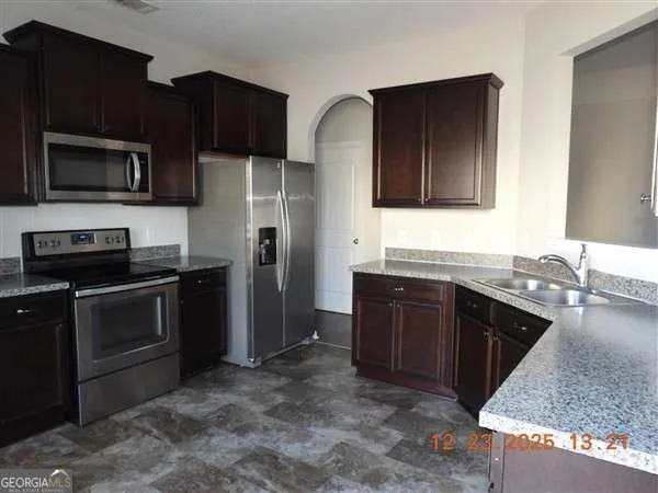 $1,785 | 1592 Longleaf Court, Hinesville, GA 31313