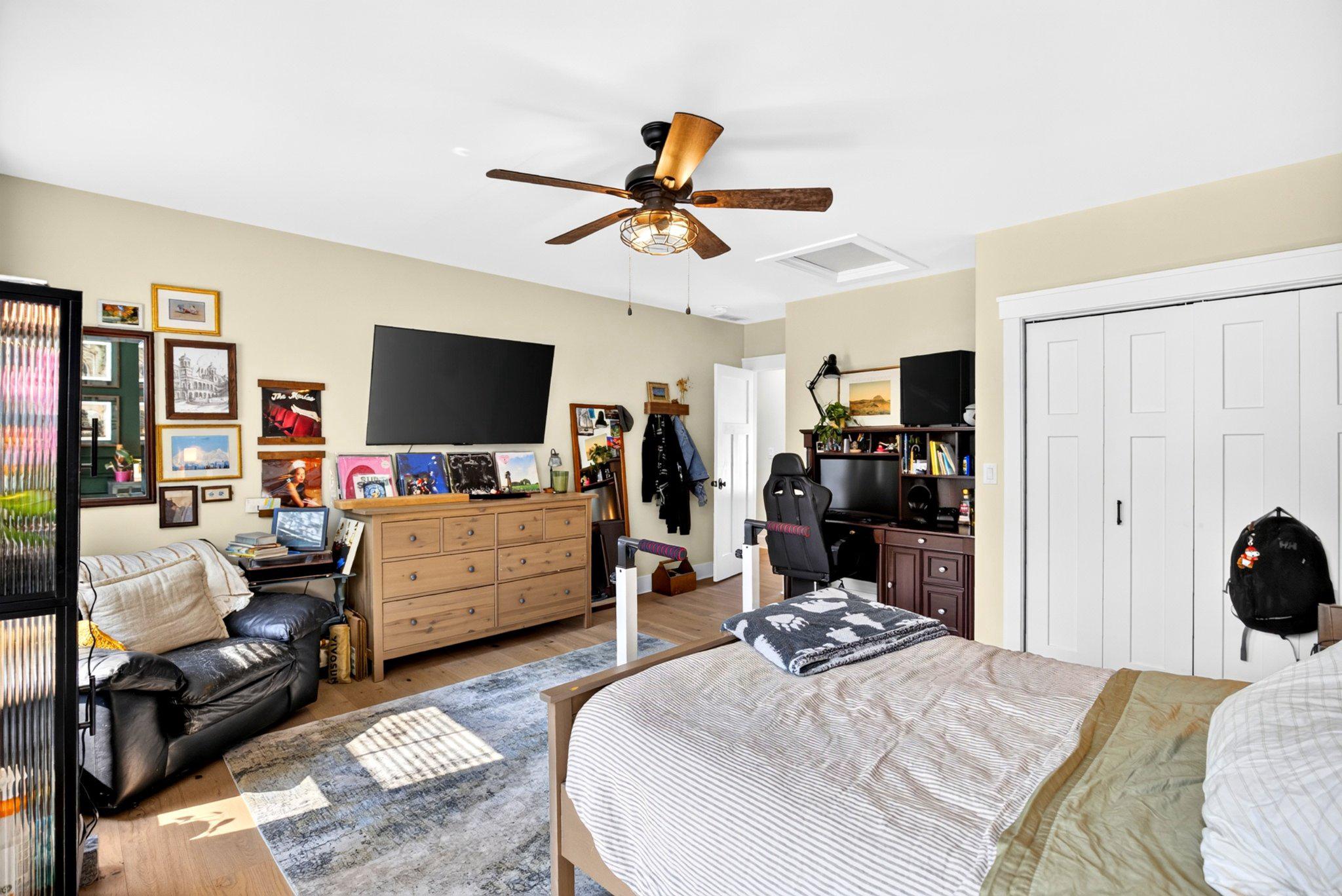57 Island Road Monroeville, NJ 08343 - Photo 43 of 82 2nd floor bedroom.