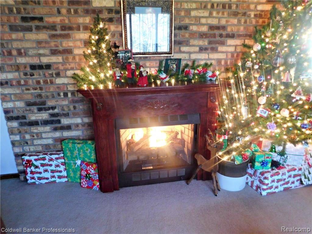 9660 Andersonville Road Clarkston, MI 48346 - Photo 26 of 53 LR4.JPG
