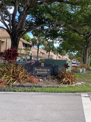 $2,800 | Jacaranda, Plantation, FL 33324